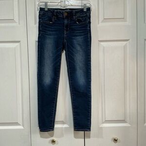 🖤 American Eagle Outfitters Super Stretch Jegging Crop Blue Denim Jeans 2 / 26